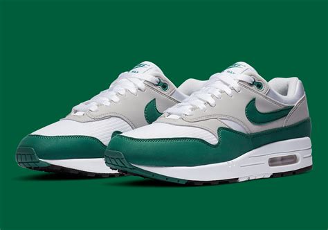 nike air max 1 groen wit|Nike Air Max forest green.